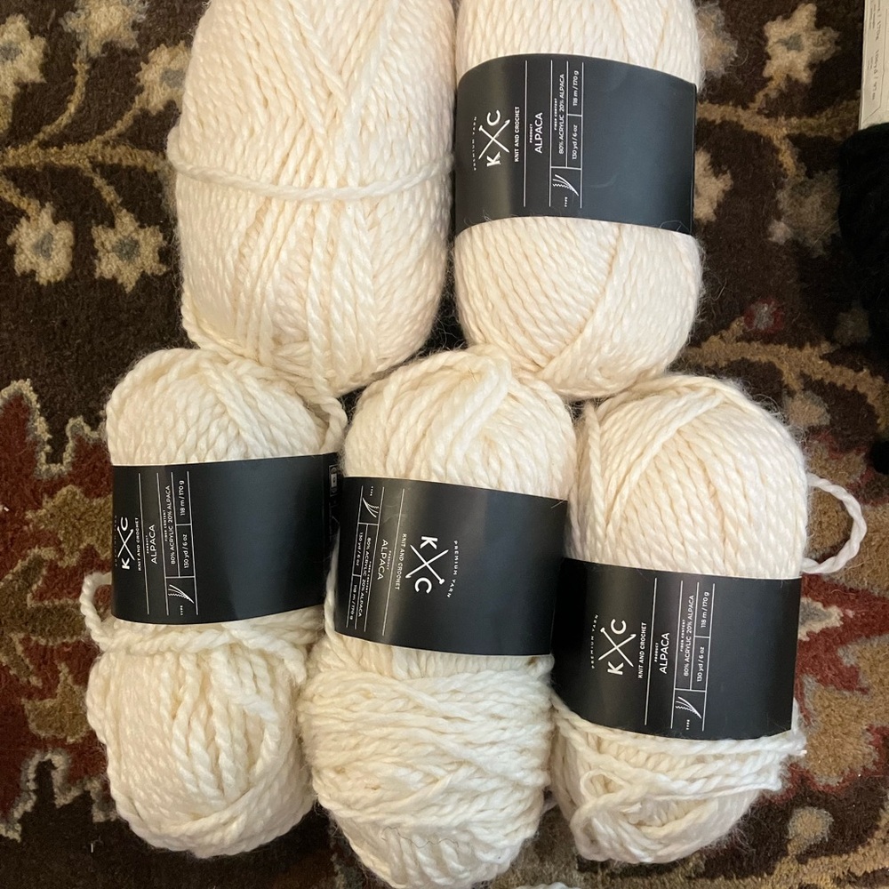 K+C Cream Yarn Bundle